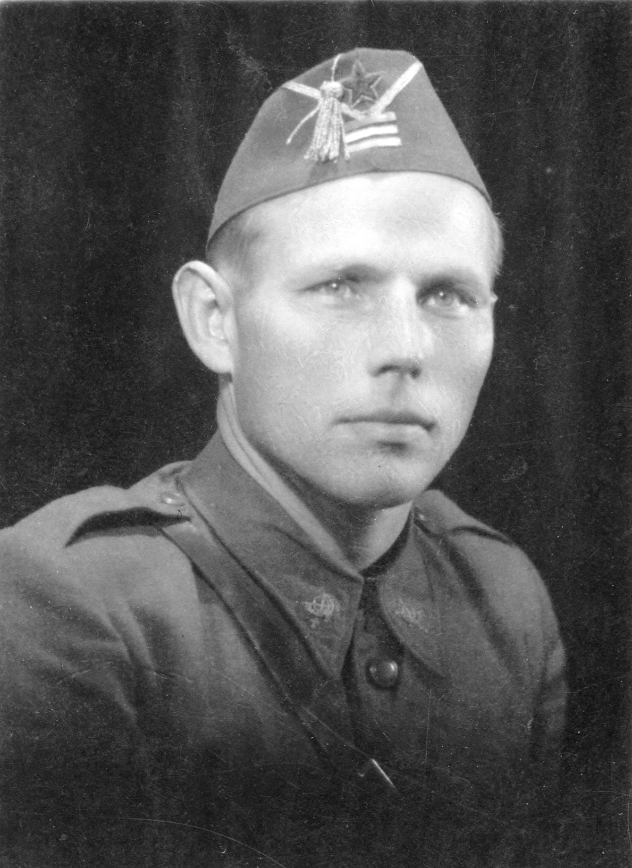 Cap from Spanish Republican Army, used by Paavo Koskinen