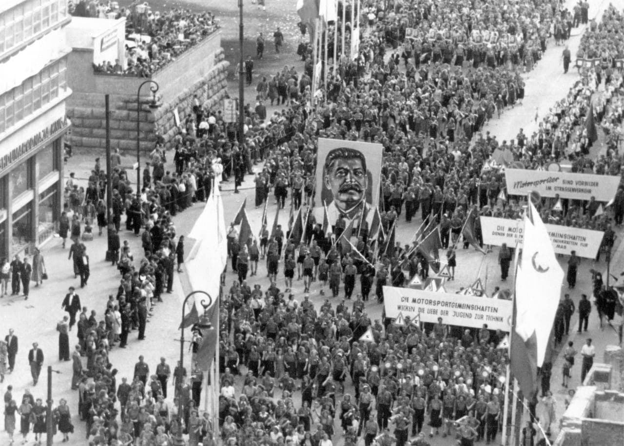 Souvenir scarf from the 3rd World Festival of Youth and Students