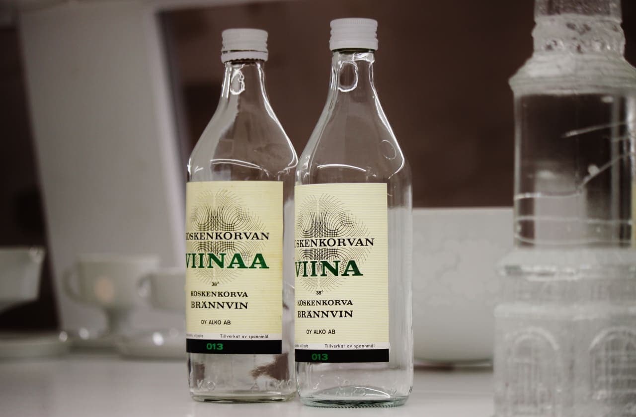 Wirkkala’s label for Koskenkorva vodka