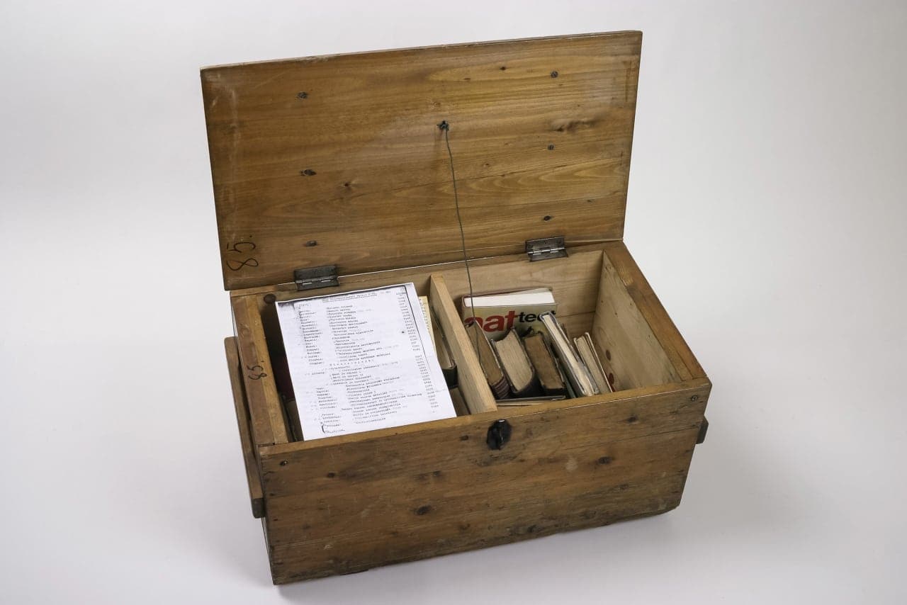 Box library for a logging site